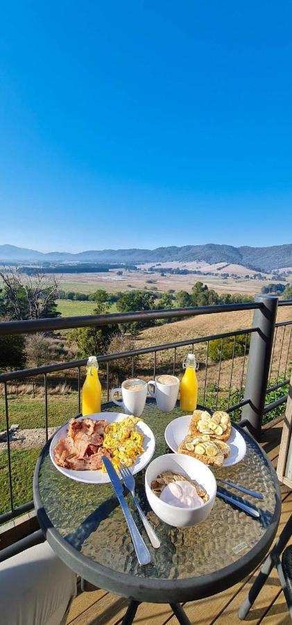 Rosewhite House Bed & Breakfast Myrtleford Eksteriør bilde