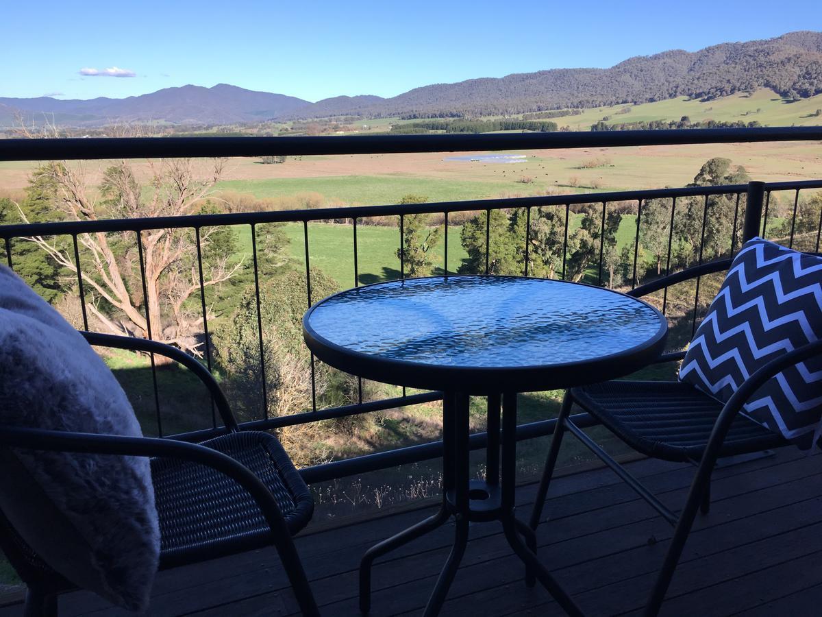 Rosewhite House Bed & Breakfast Myrtleford Eksteriør bilde