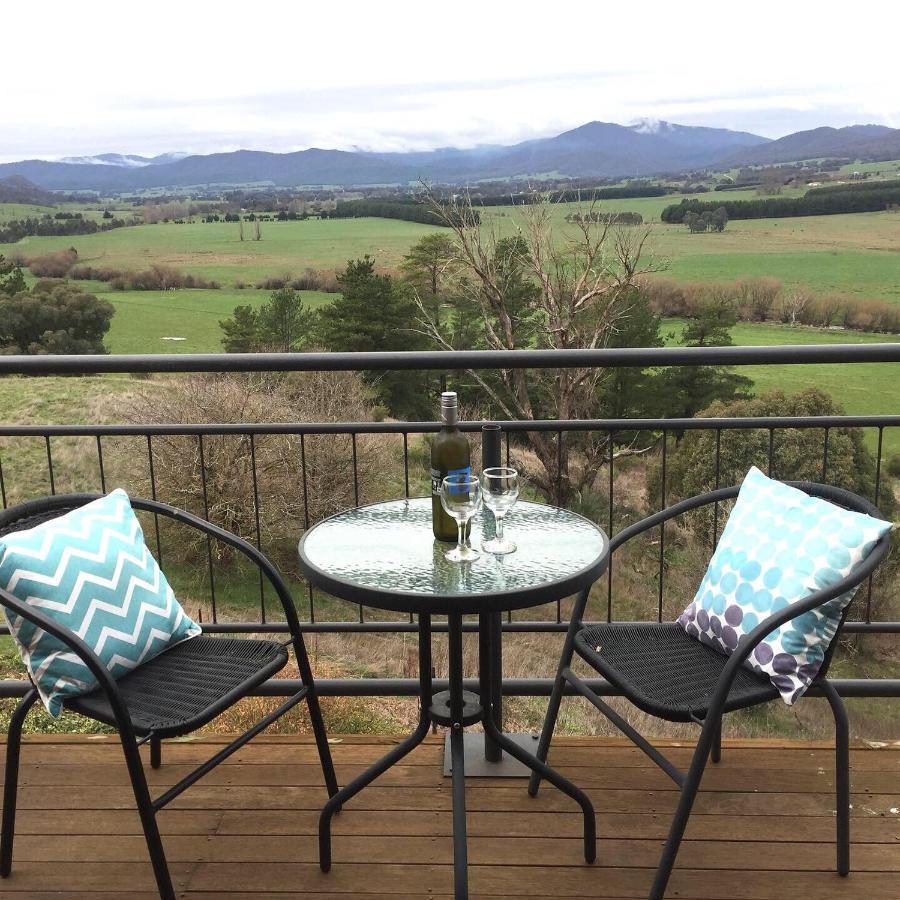 Rosewhite House Bed & Breakfast Myrtleford Eksteriør bilde